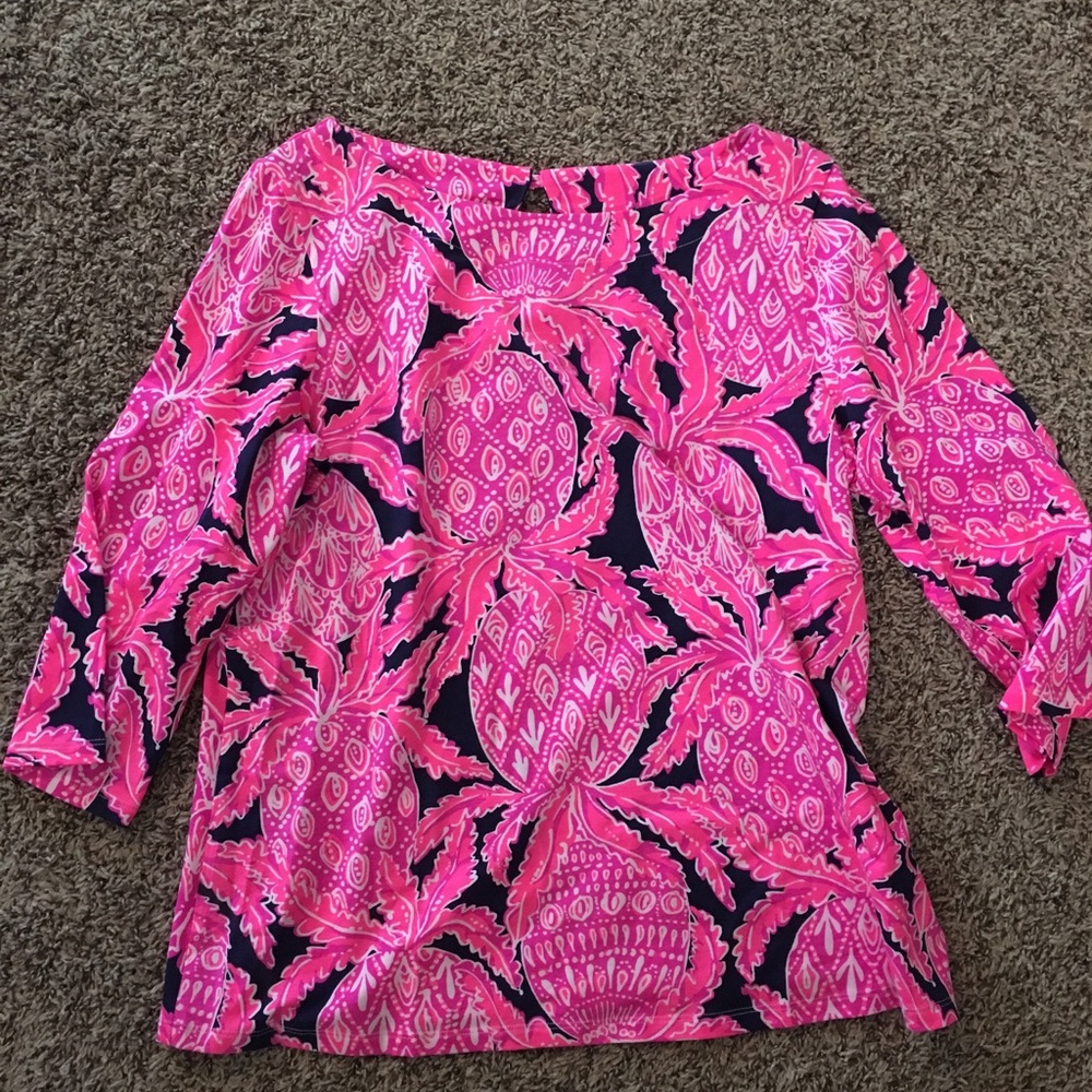 Lily Pulitzer XL pineapple top